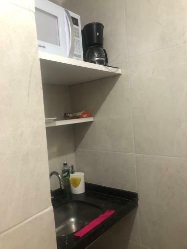 Lindo Apartamento Com Varanda � 150m - Praia de Boa Viagem