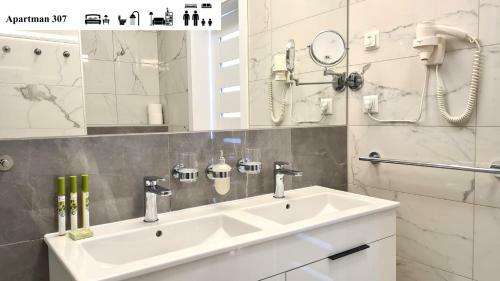 Spa Residence Carbona 101, 307 Apartman