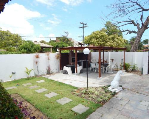 Ampla Casa De 3 Quartos Com Piscina