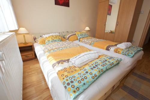 Zoli Apartmanok-br�dy 51-53