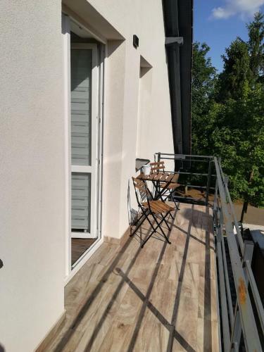 Hajnal Apartmanh�z