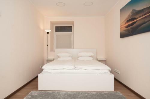 Crown Apartment