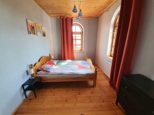 Riverside Holiday House Apartments
