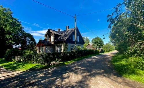 Bright And Cosy Place At Rustic House