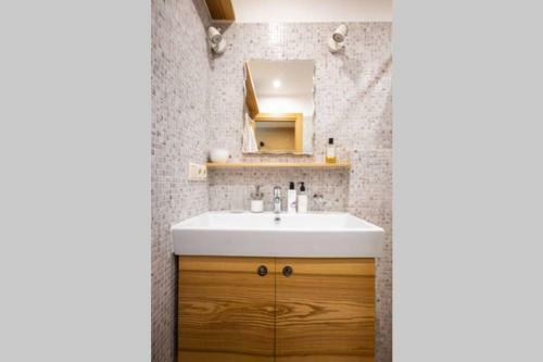 Beautiful & Spacious Apartment In Valmiera