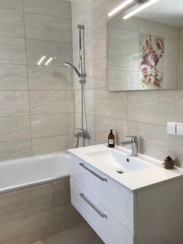 Villa Florance Apartments With Parking