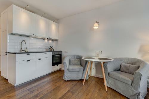 Five Star Downtown Apartment