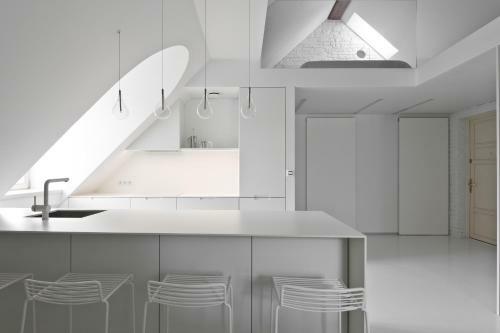 City Entrance Apartment