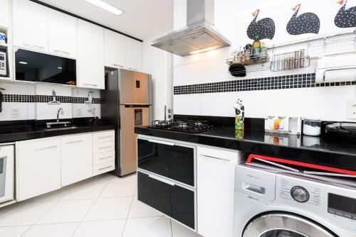 Apartamento Cavirio Bc706 - Localiza��o, Conforto E Sil�ncio
