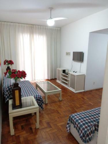 Apartamento Copacabana Uma Quadra Da Praia