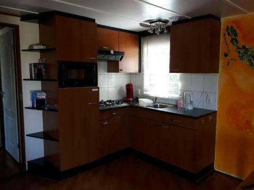 Detached Chalet With Beautiful Terrace, Near Alkmaar