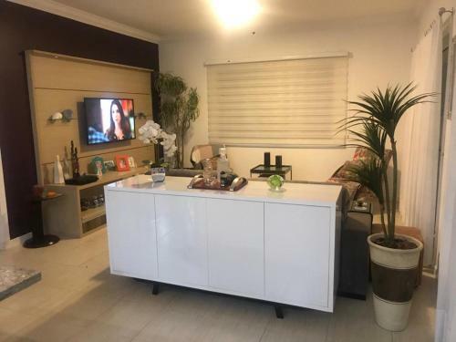 Casa Agrad�vel Com Estacionamento Inclu�do