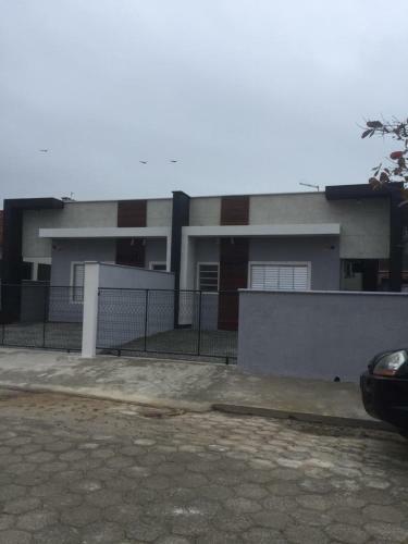 Casa Enseada 3 Quartos Para At� 6 Pessoas �timo Pre�o