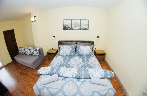 Bed & Breakfast Kroni? Palace
