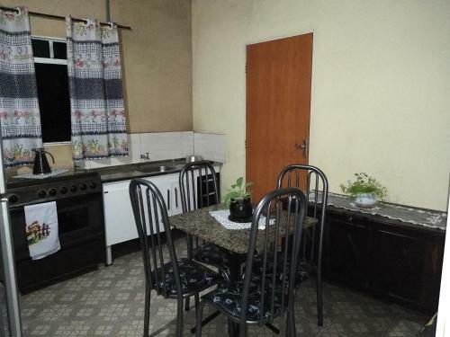 Casa Aconchegante No Distrito Sobradinho de Minas