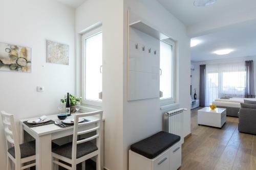 Mb Apartment