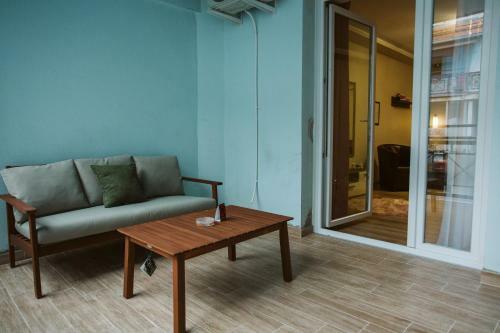 Vively Lux Apartment