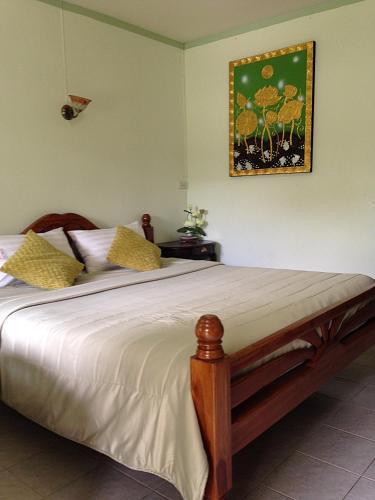 Hostal Baan Sala Lung Dam (Fisherman Village)