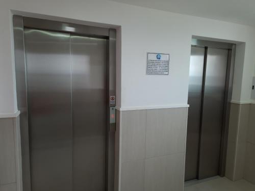 Apartamento Apto. Mobiliado, Vista Mar Itapu� - 1/4.
