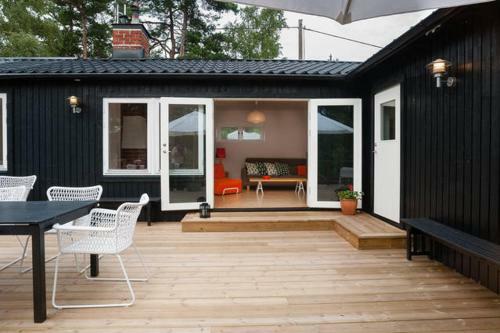 Archipelago-house With Pool, Boat And Bikes