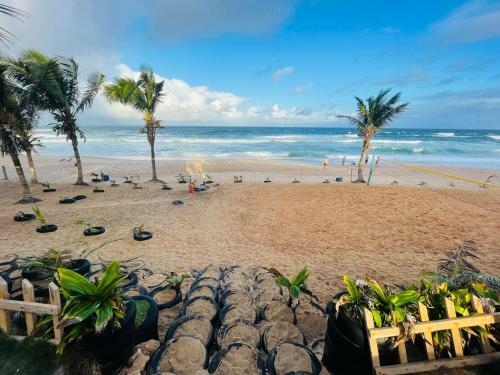 Praia Do Sol Triplex Beach House