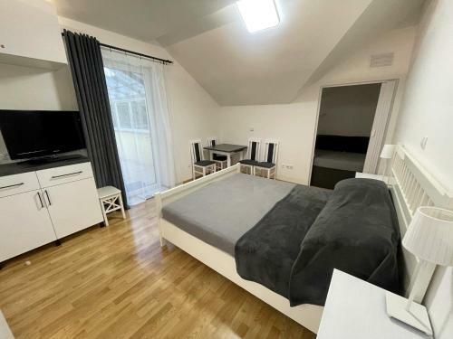 Martinske Hole, Apartman, Nova Ponorka
