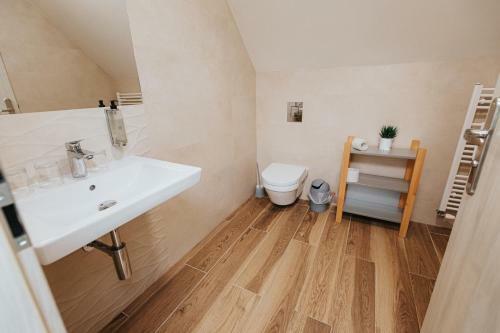 Hostal Orava Village