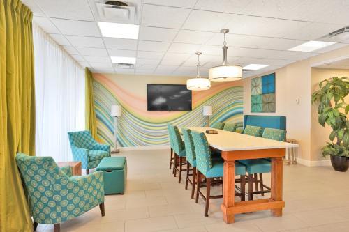 Aparthotel Hollywood Beach Tower