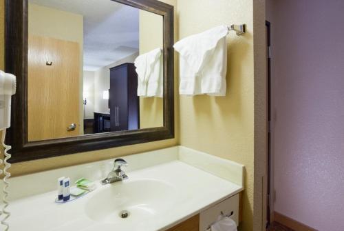 Hotel Americinn Of Osceola