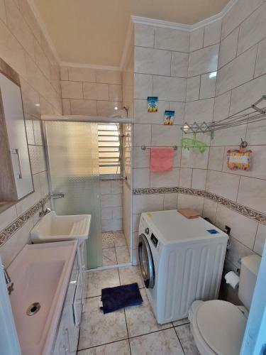 Apartamento Incr�vel Sacada A Beira Mar Apto 3q
