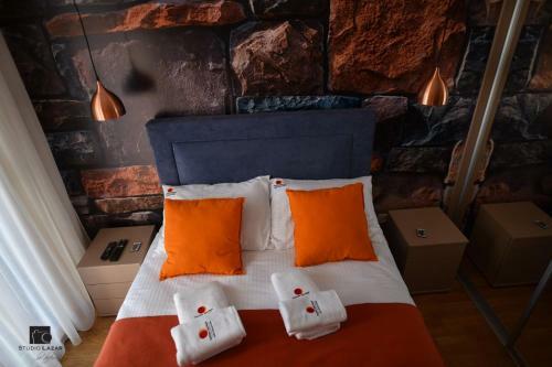 Sunstone Apartment