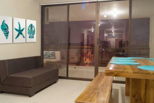 Chipipe Salinas Beachfront Apartment W/ Parking