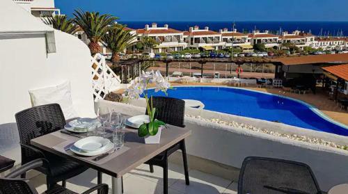 Lovely Apartment With Pool And Sea Views