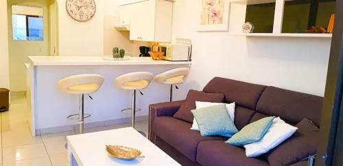 Lovely Apartment With Pool And Sea Views