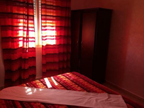Hostal Itrane Guest House