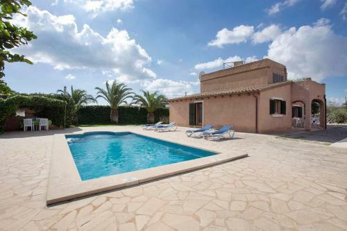 Villa Servera