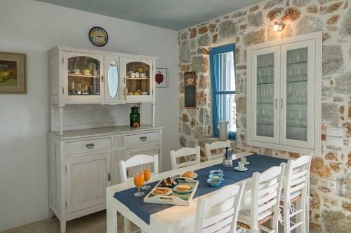 Villa Mikros Vorias
