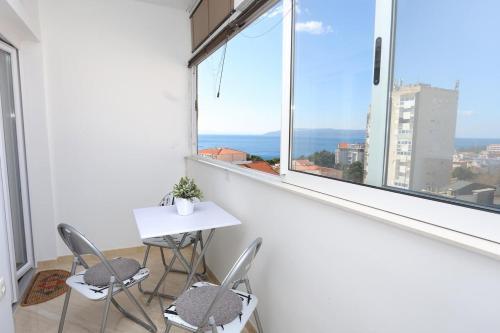 Apartments With A Parking Space Makarska - 15841
