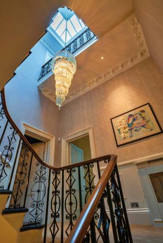 Stratford House - Luxury 4 Bed Townhouse