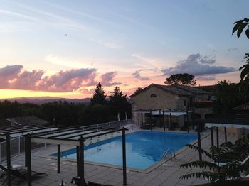 Mont Bouquet Lodge & Activity Center