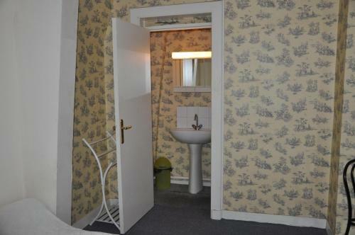Hostal Ch�teau De La Croix Bizet