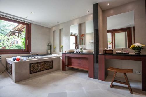Baan Pinya Chic Three Bedroom Pool Villa