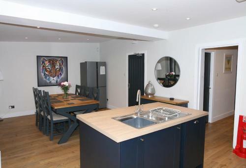 Apartamento Beautiful 4 Bedroom House