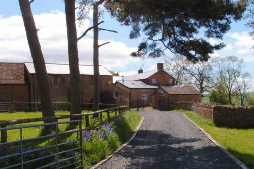Upper Heath Farm - Stable Cottage
