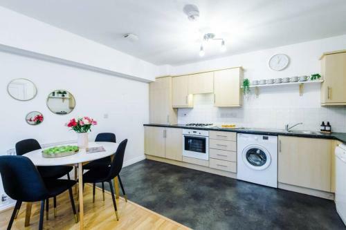 Paladine Place Serviced Apartment Coventry