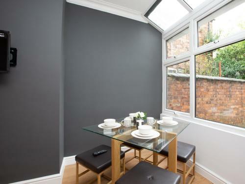 Hostal Townhouse @ 97 Ruskin Road Crewe