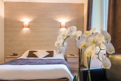 Hotel Logis Hostellerie Des Monts Jura