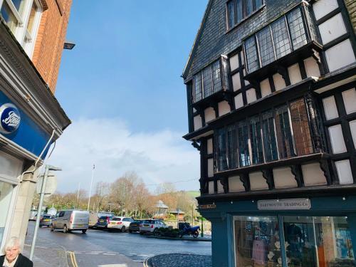 The End House - Cosy And Central (Dartmouth)