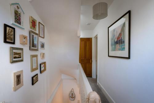 The End House - Cosy And Central (Dartmouth)