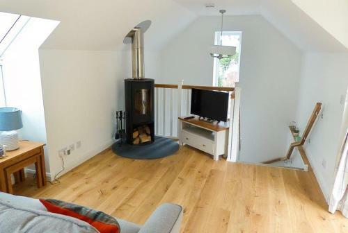 Urquhart Bay Croft